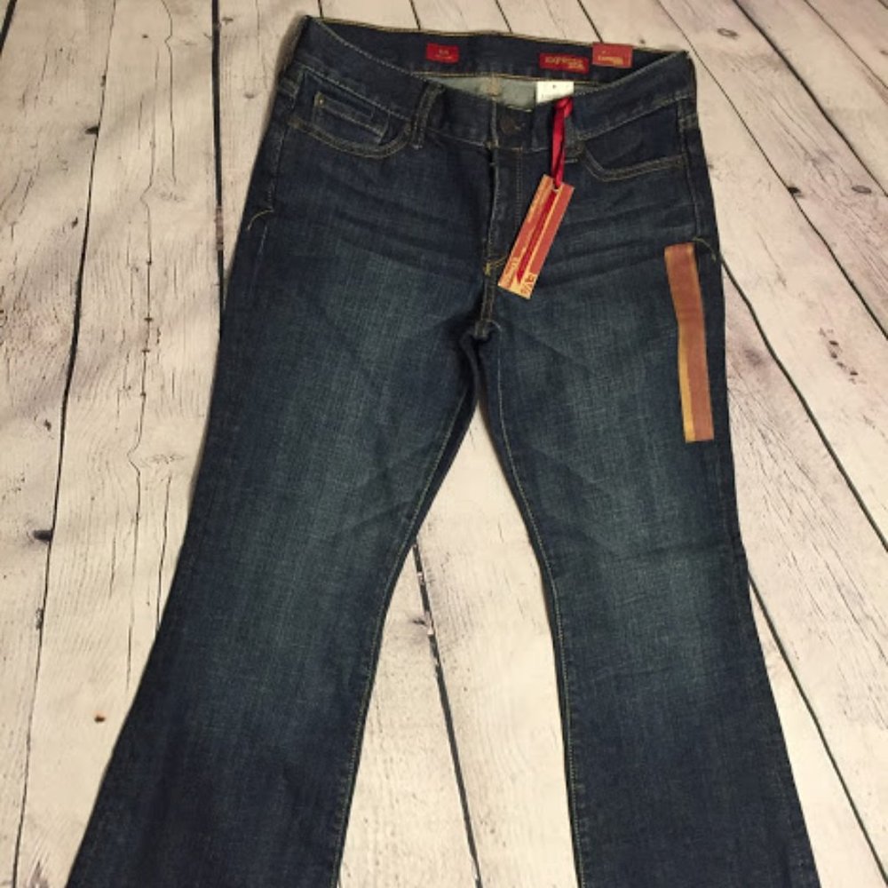Express Womens Jeans EVA Curvy Fit & Flare 6S NEW